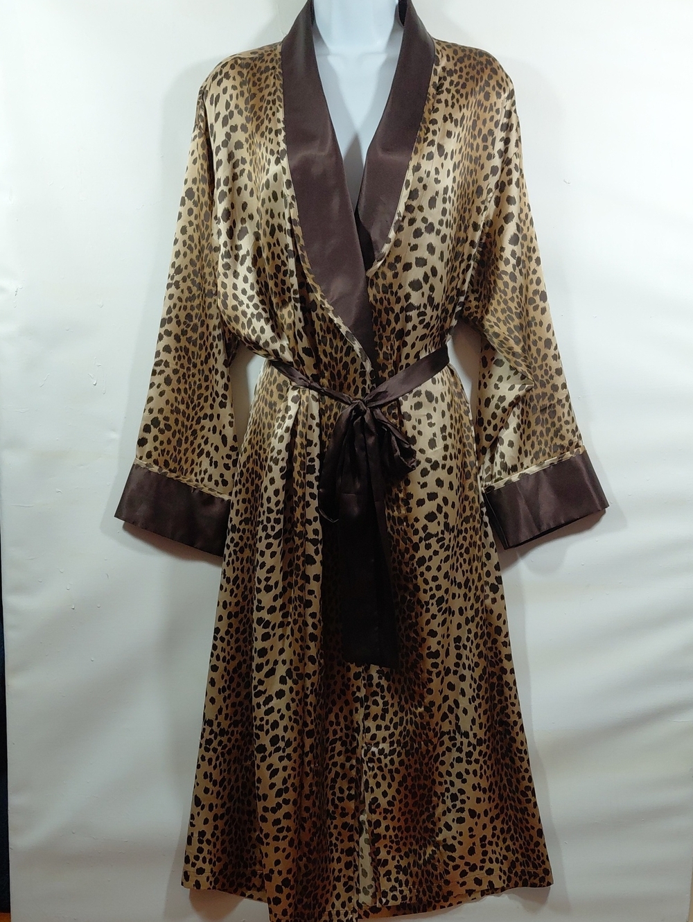 Victotia's Secret Cougar Print Satiny Tie Front Robe Chocolate Trim Sleepwear M